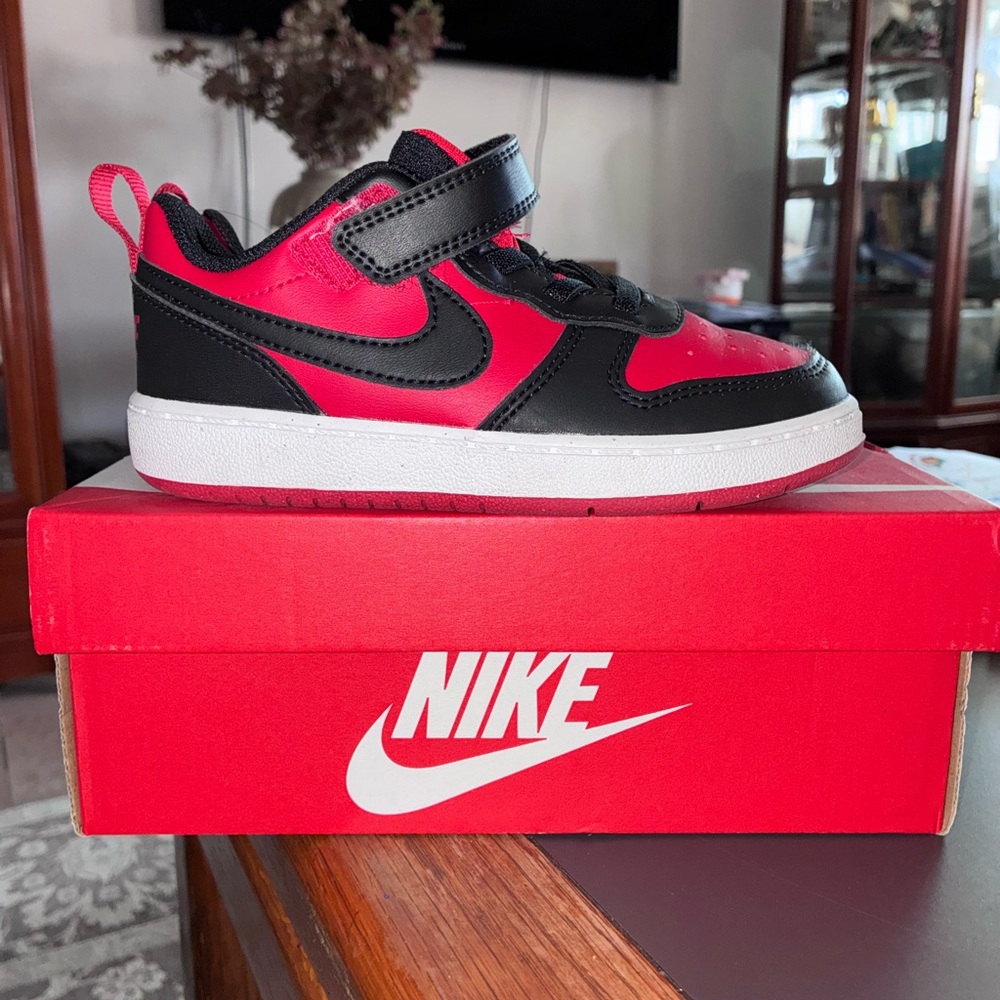 Nike Kids Black and Red Sneakers